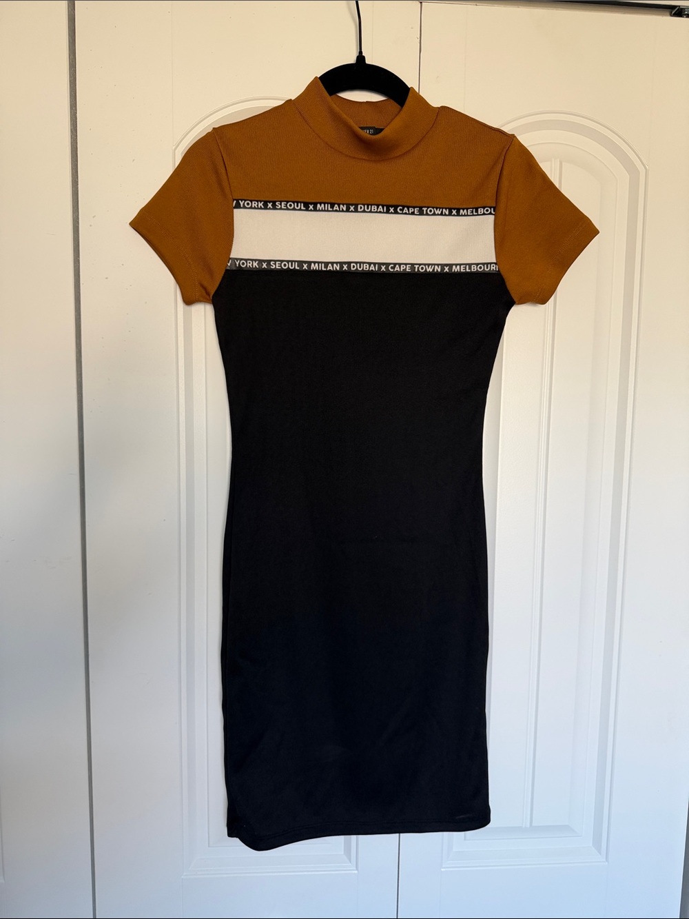 Forever 21 Black and Rust-Mustard Short Sleeve Midi Bodycon Dress